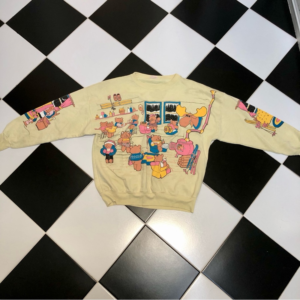 Vintage Lifestyles Teddy Bear Ski Sweatshirt Novelty Graphic Yellow Pastel sz L